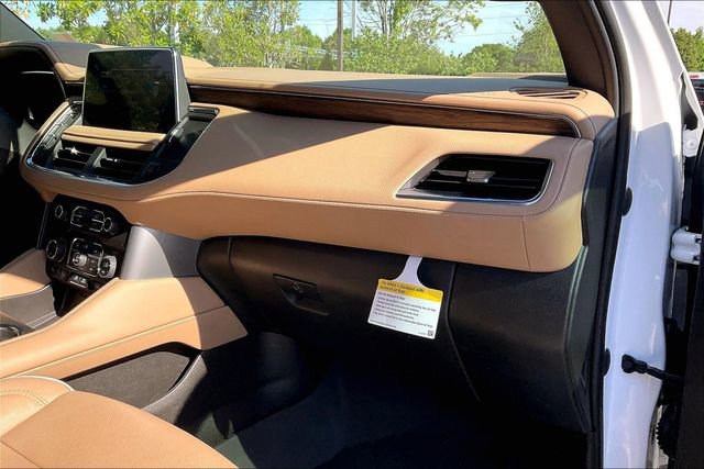 Used 2023 Chevrolet Suburban Premier AWD/4WD image 16