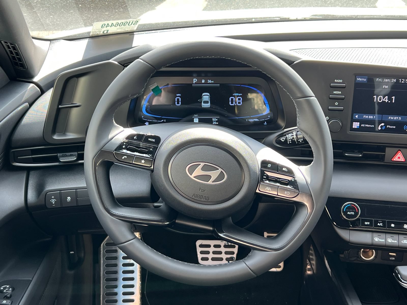 Certified 2025 Hyundai Elantra Sport FWD image 23