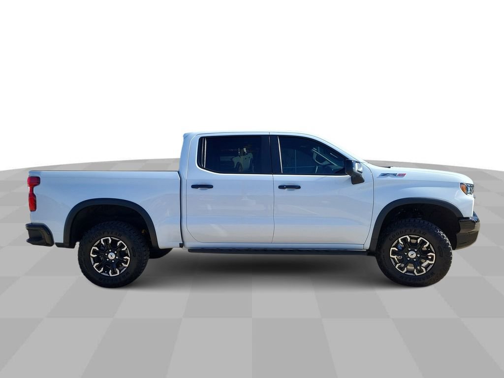 Used 2025 Chevrolet Silverado 1500 ZR2 w/ Technology Package image 9