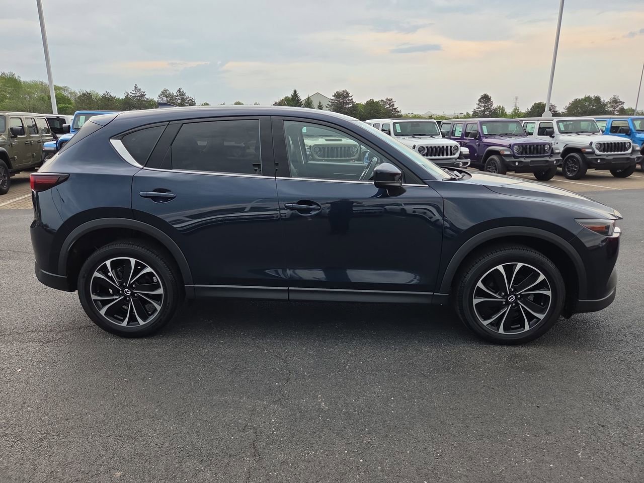 Used 2023 MAZDA CX-5 AWD 2.5 S w/ Premium Package image 8