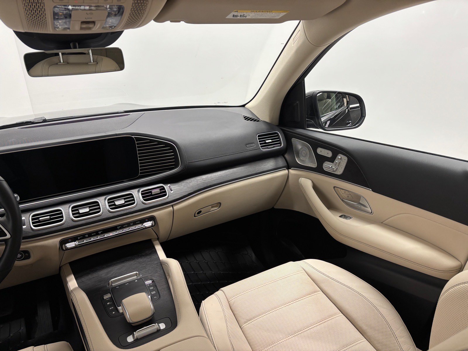 Used 2024 Mercedes-Benz GLS 450 4MATIC image 33