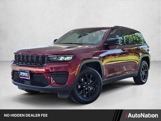 Used 2025 Jeep Grand Cherokee Altitude RWD image 1