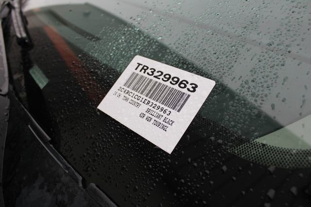 Used 2014 Chrysler Town & Country Touring-L w/ Driver Convenience Group image 34