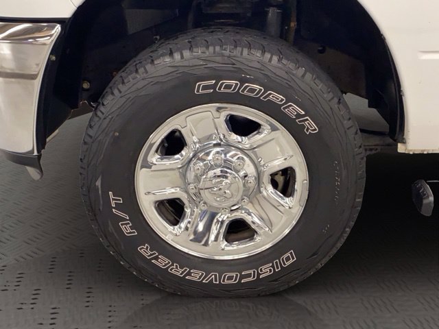 Used 2018 RAM 3500 Tradesman w/ Chrome Appearance Group AWD/4WD image 16