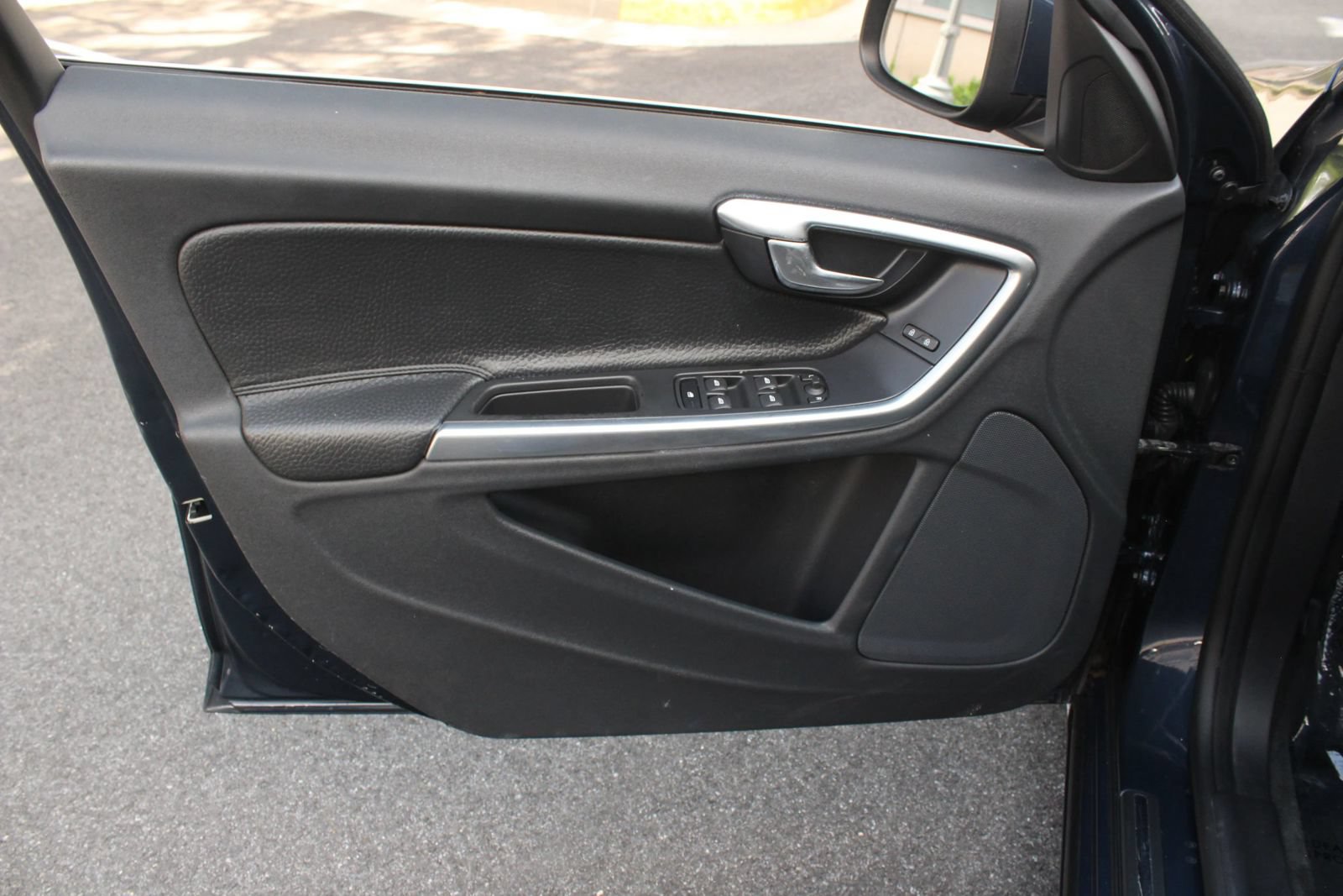 Used 2014 Volvo S60 T5 FWD image 15