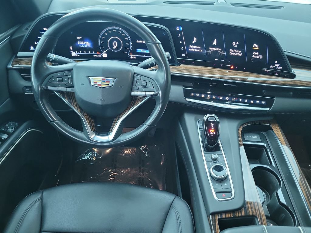 Used 2024 Cadillac Escalade Luxury RWD image 20
