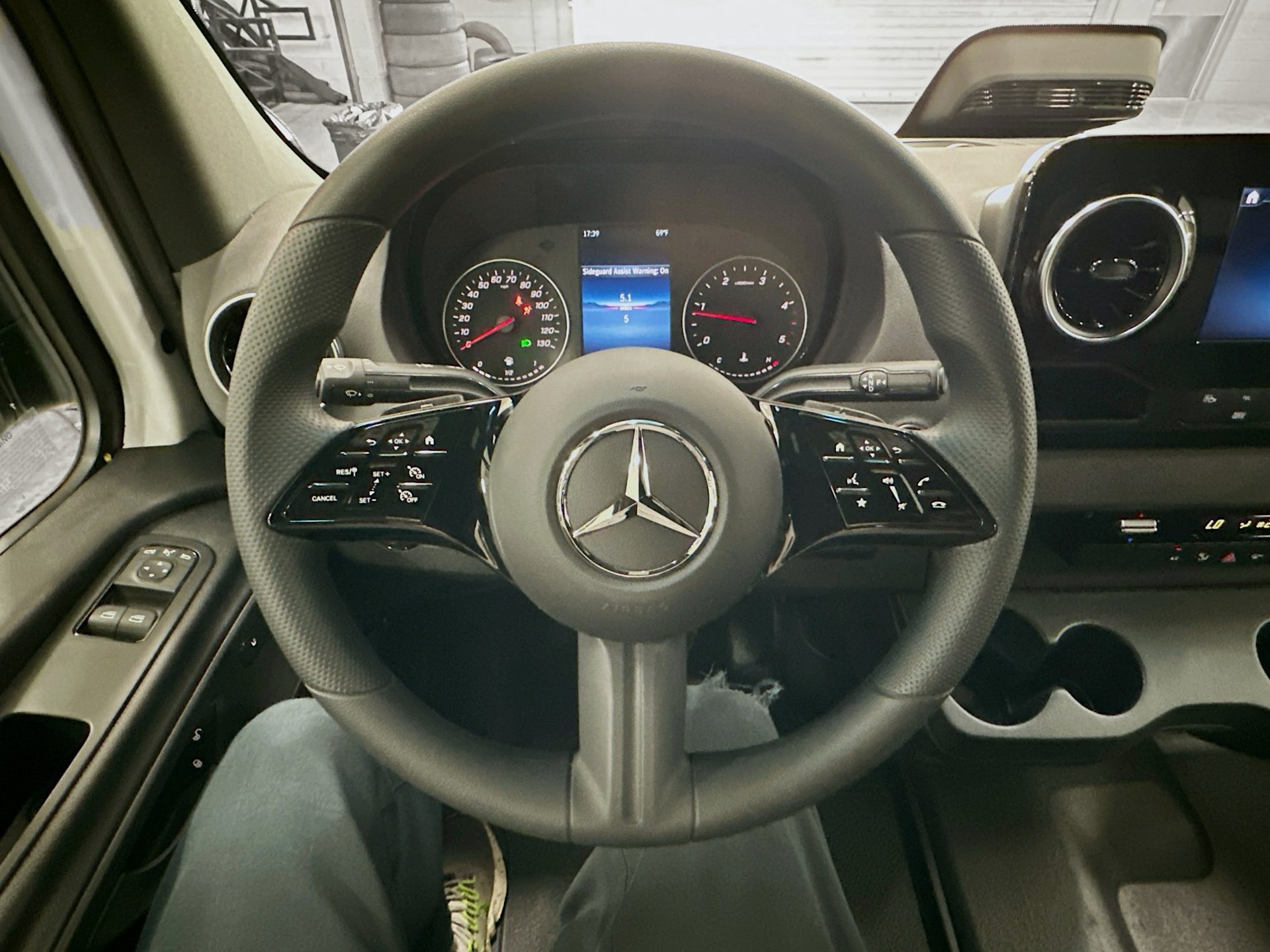 Used 2026 Mercedes-Benz Sprinter 2500 image 10