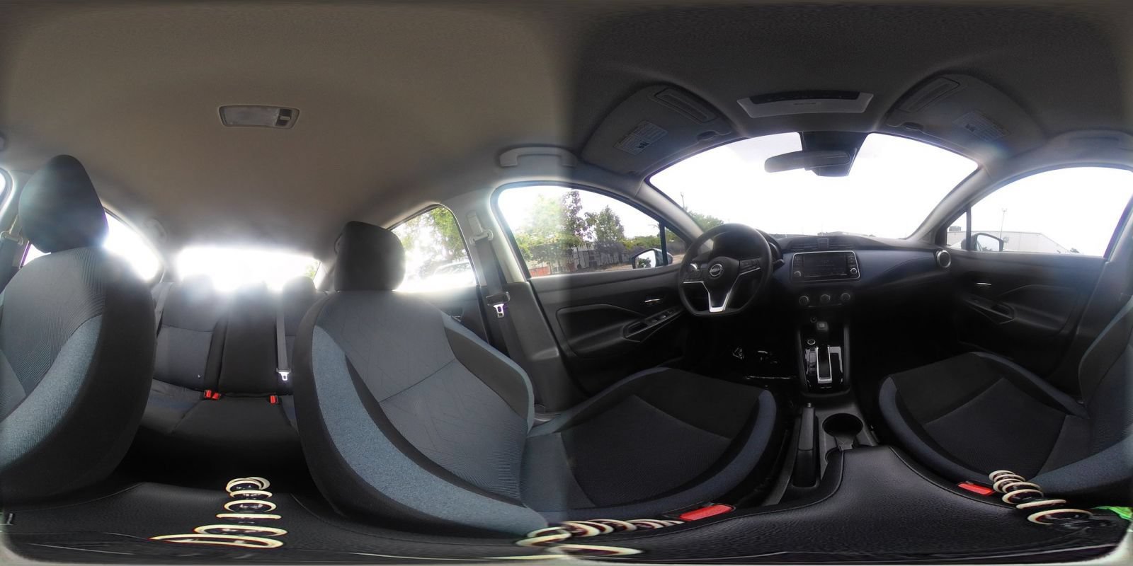 Used 2025 Nissan Versa SV FWD image 37