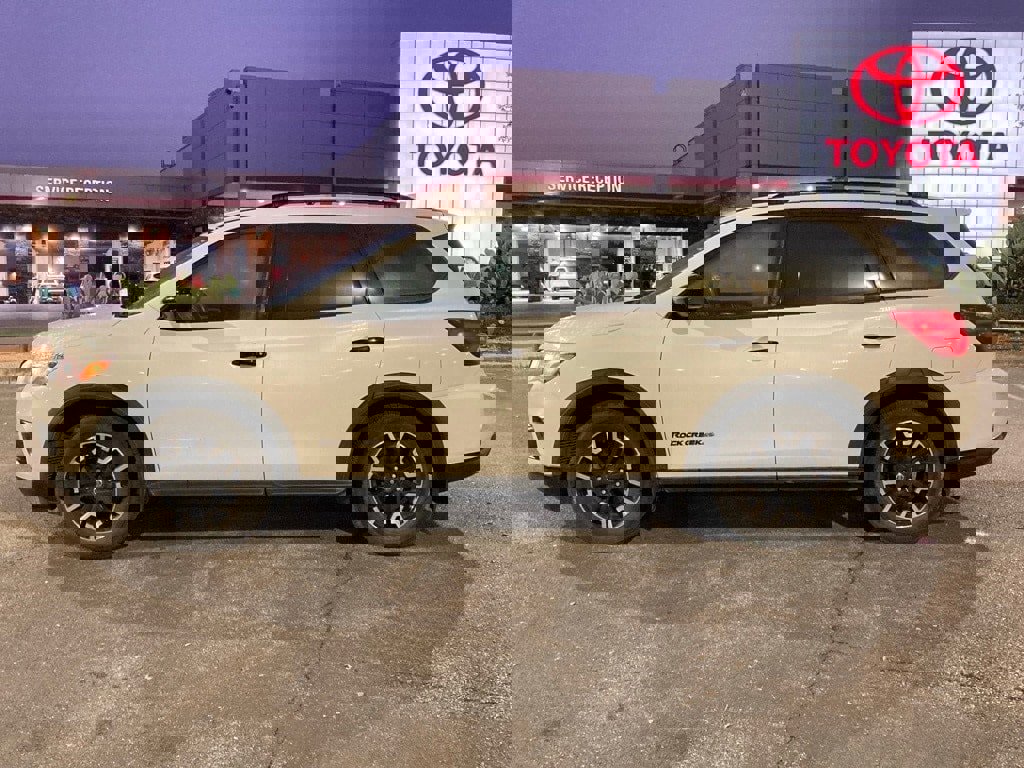 Used 2020 Nissan Pathfinder SV w/ Rock Creek Edition image 7