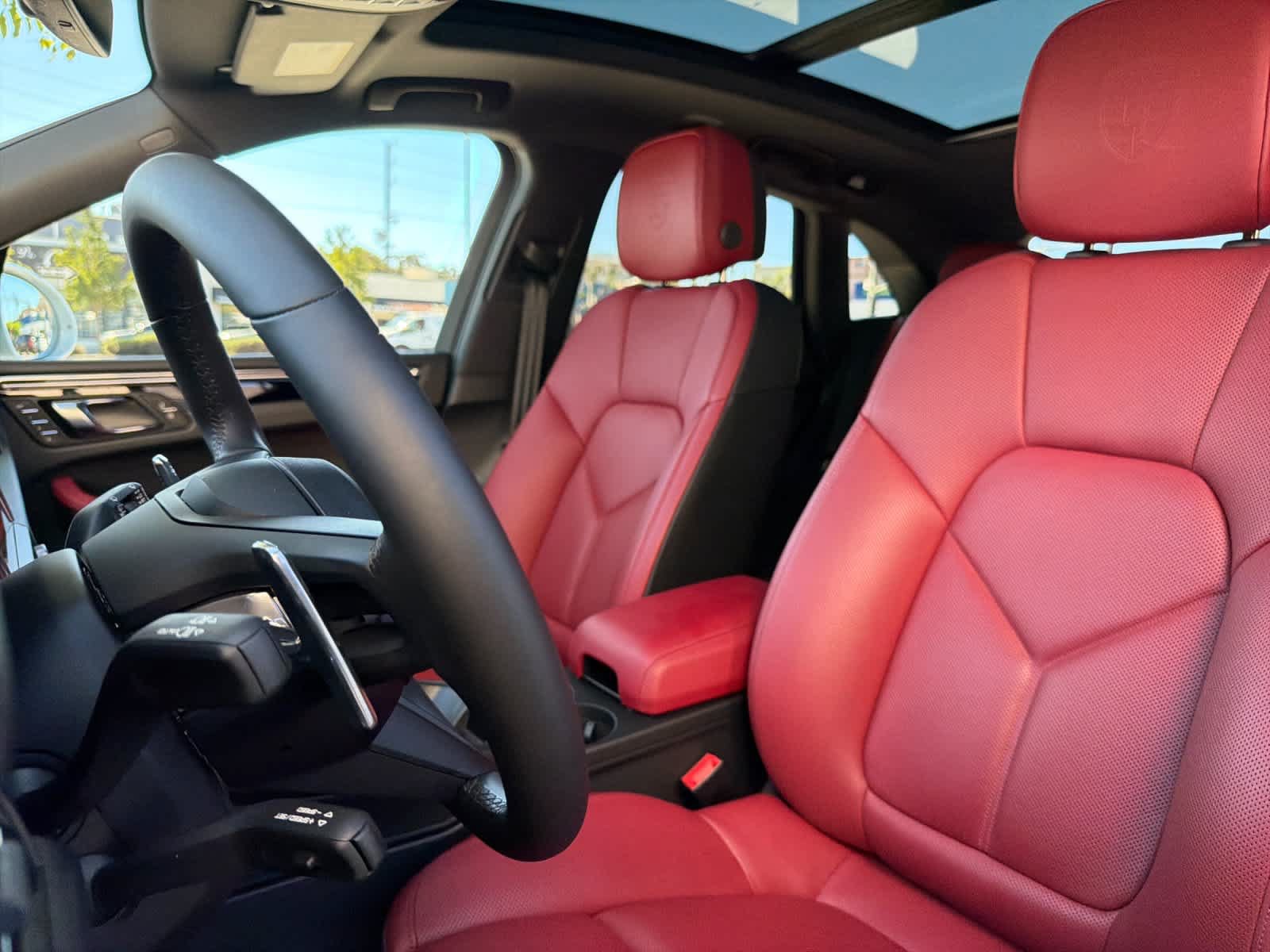 New 2026 Porsche Macan AWD/4WD image 5