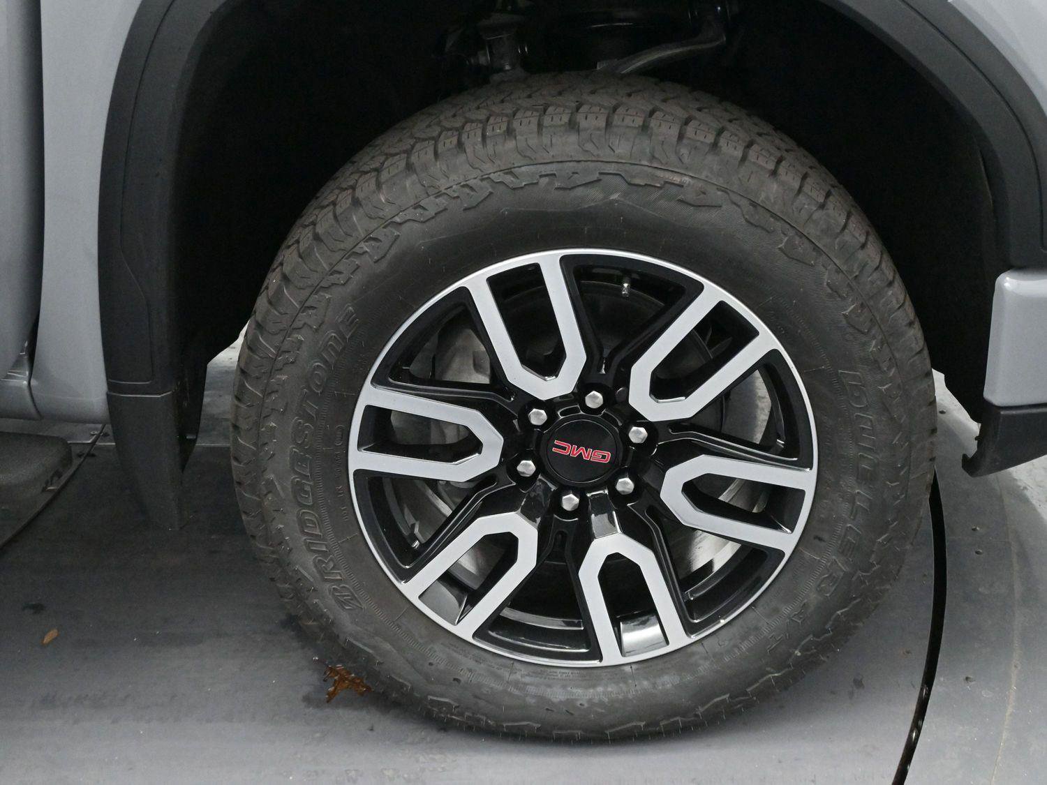 Used 2025 GMC Sierra 1500 AT4 w/ AT4 Premium Package image 35