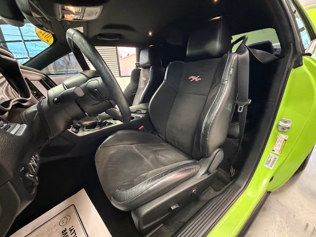 Used 2015 Dodge Challenger R/T Scat Pack w/ Scat Pack Appearance Package RWD image 8
