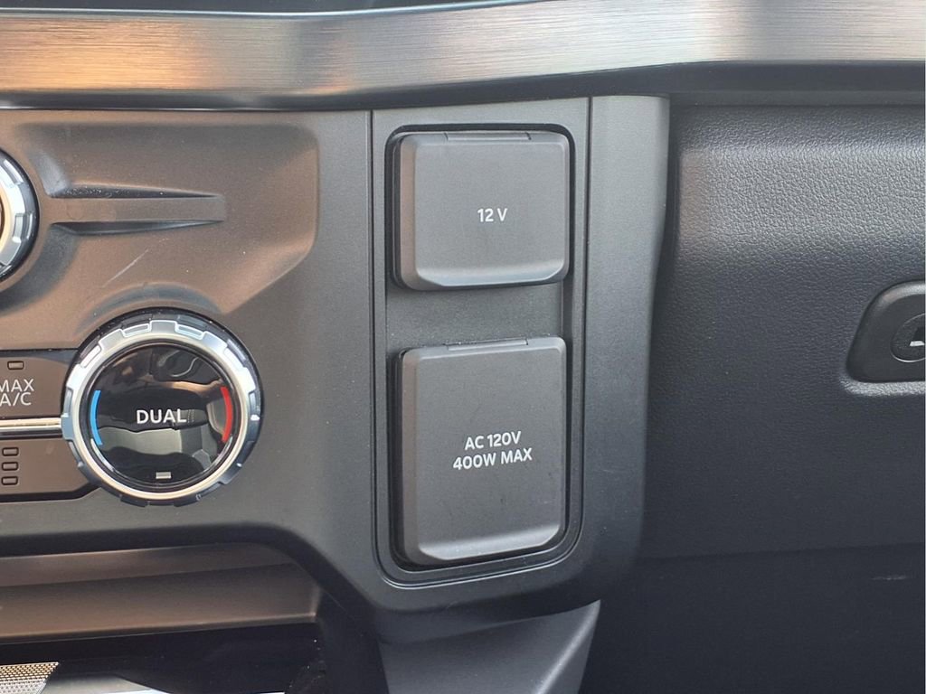 Used 2025 Ford F250 Lariat w/ Chrome Package image 9