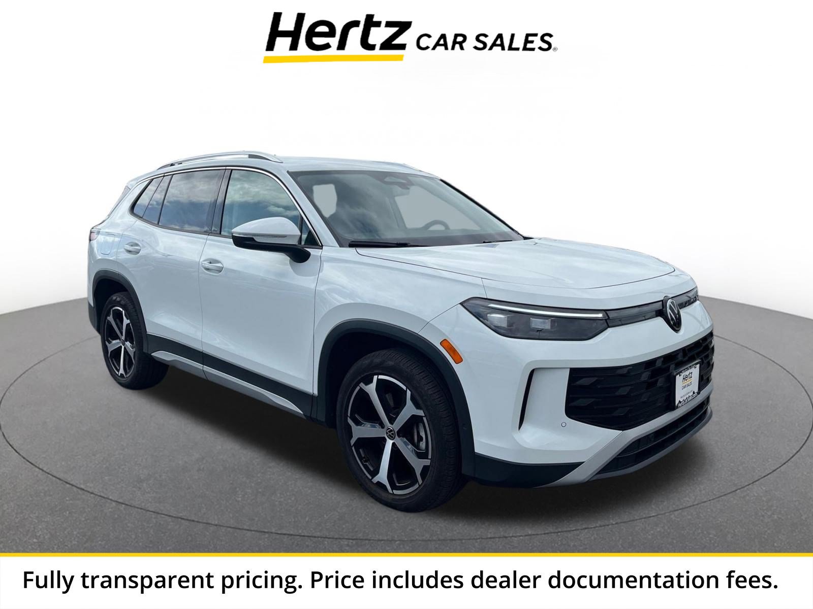 Used 2026 Volkswagen Tiguan SE AWD/4WD image 1