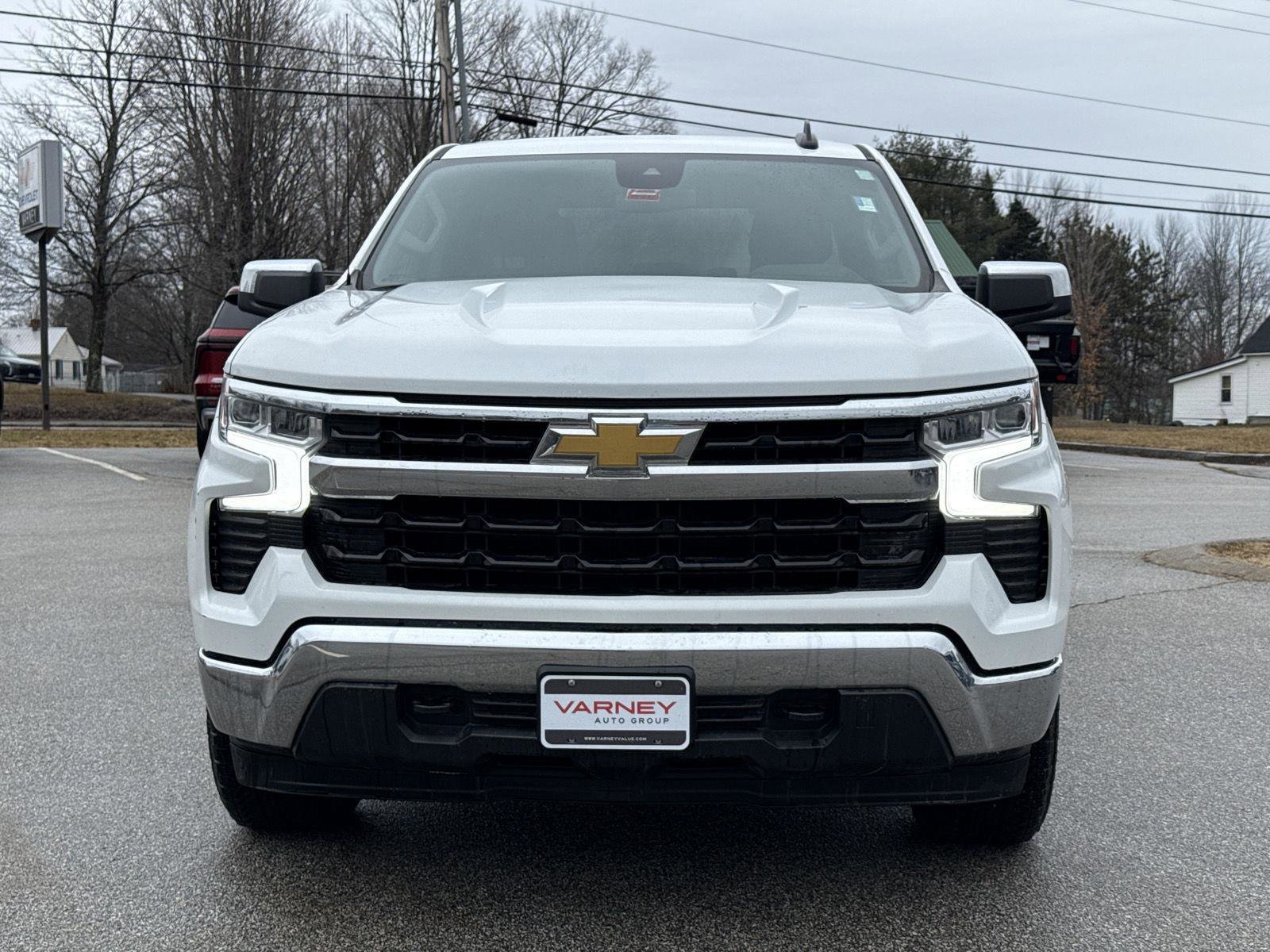 Used 2023 Chevrolet Silverado 1500 LT image 2