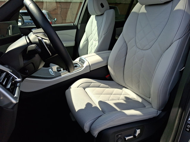 Certified 2024 BMW X5 xDrive40i w/ Premium Package image 13