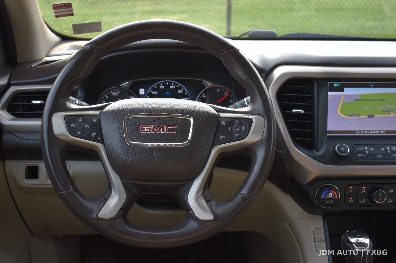 Used 2017 GMC Acadia Denali w/ Technology Package AWD/4WD image 20