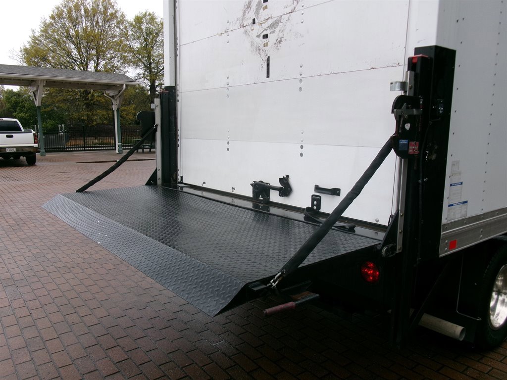 Used 2017 Ford E-350 and Econoline 350 Super Duty RWD image 49