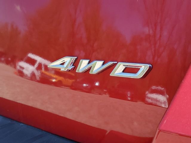 Used 2024 Ford Explorer XLT w/ Equipment Group 202A AWD/4WD image 7