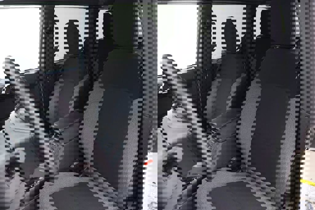 Used 2025 Ford Bronco Big Bend image 15