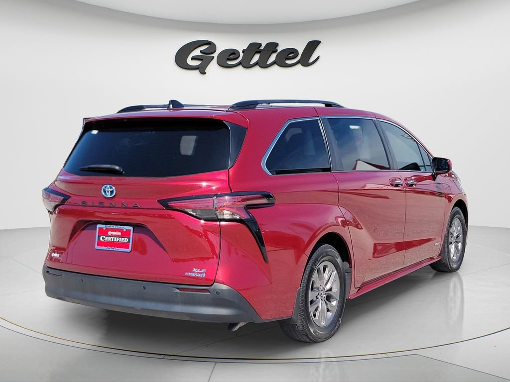 Certified 2021 Toyota Sienna XLE FWD image 6