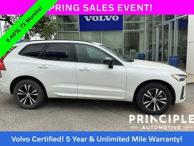 Used 2025 Volvo XC60 B5 Core image 3