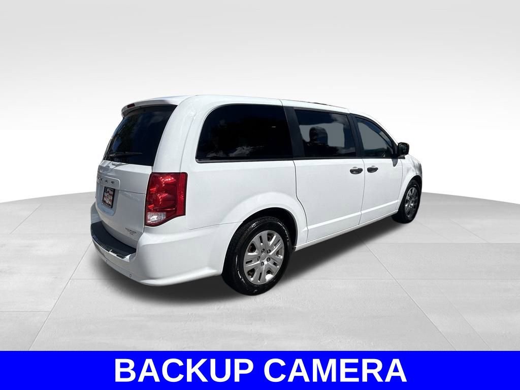 Used 2020 Dodge Grand Caravan SE w/ Rear Park Assist Package image 4