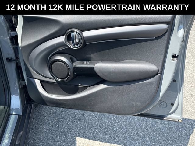 Used 2022 MINI Cooper 4-Door Hardtop FWD image 8