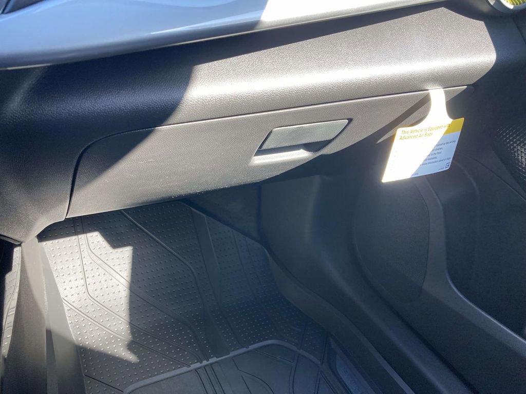 New 2026 Chevrolet Trax LT w/ Driver Confidence Package image 24