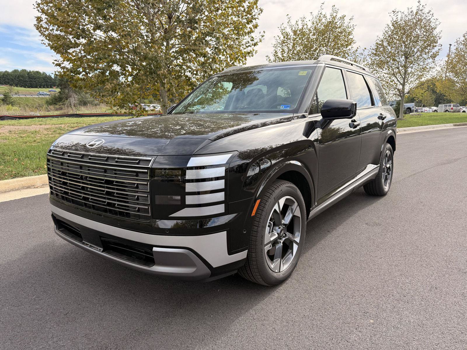 New 2026 Hyundai Palisade Limited AWD/4WD image 2