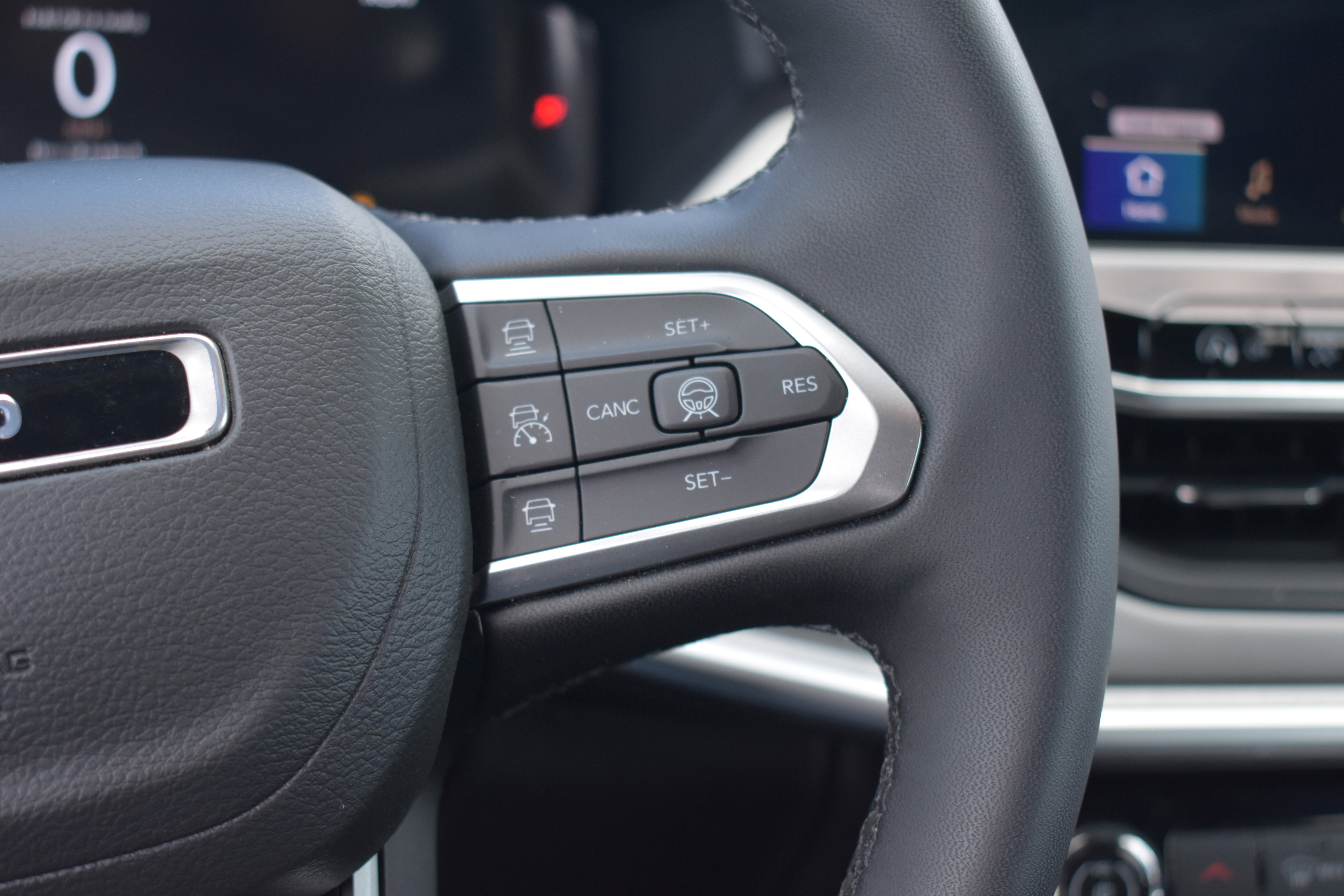 Used 2025 Jeep Compass Limited w/ Elite Group image 14