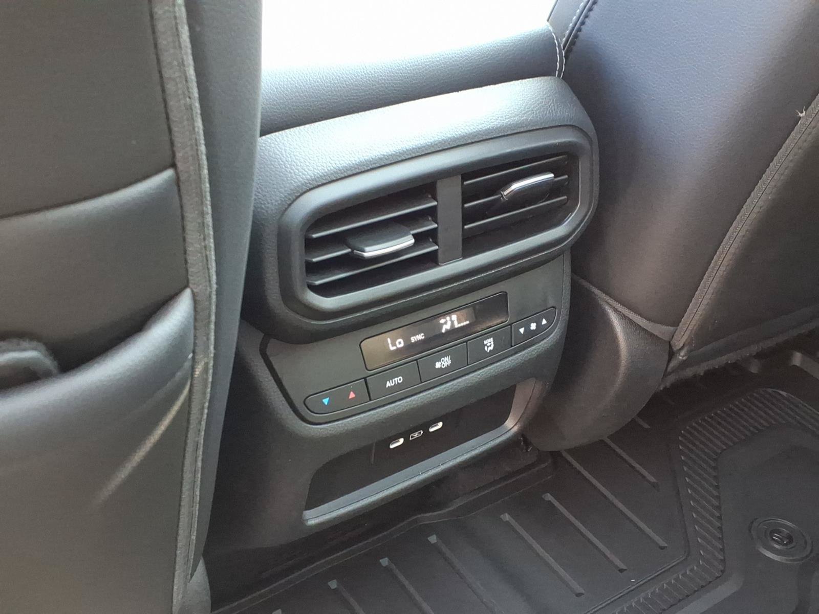 Certified 2025 Honda Pilot Touring image 7