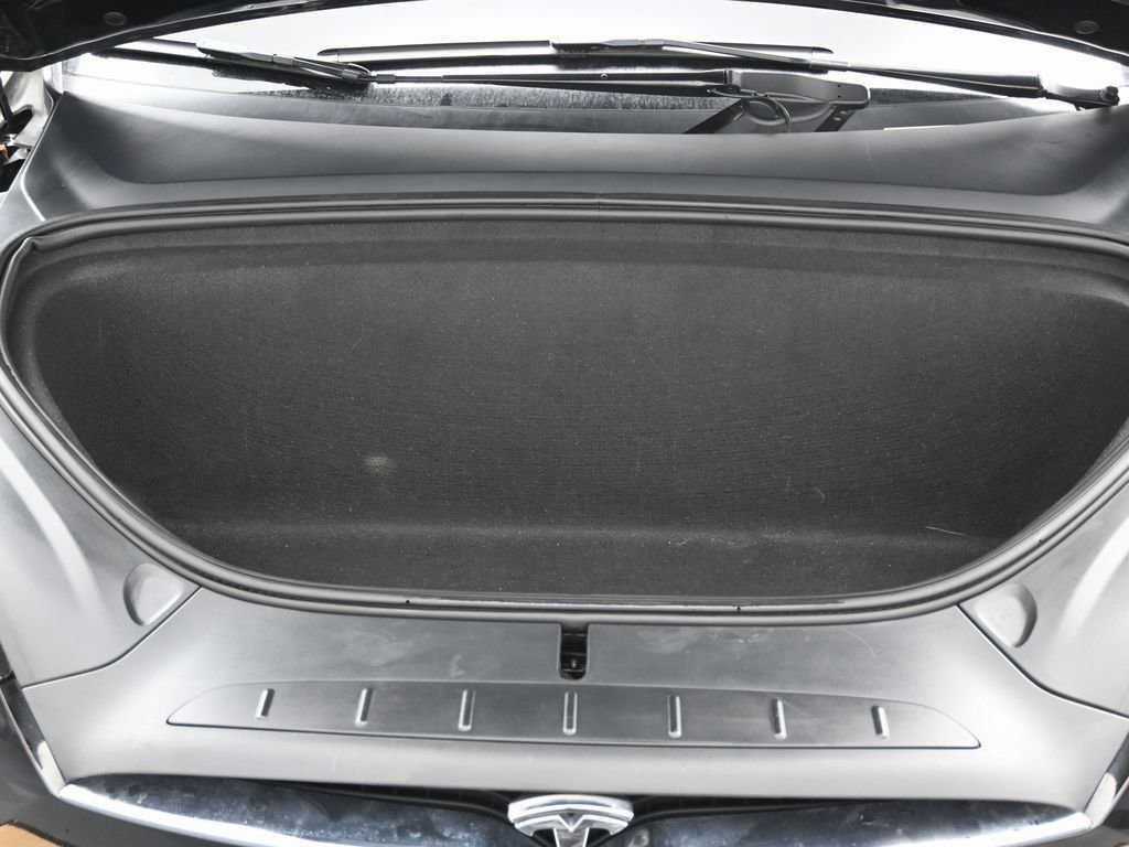 Used 2021 Tesla Model X Long Range image 47