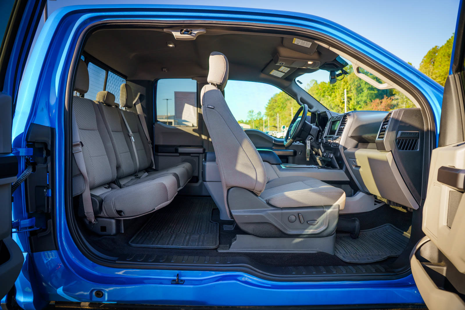Certified 2019 Ford F150 XLT w/ Equipment Group 302A Luxury AWD/4WD image 16