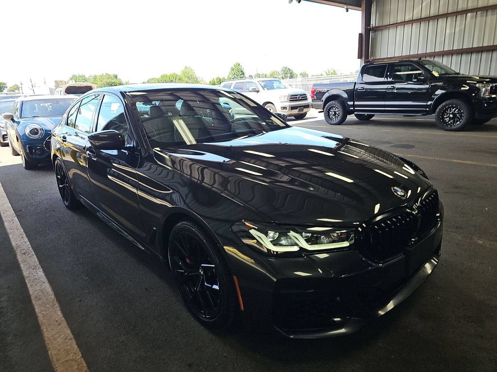 Used 2023 BMW 540i xDrive w/ M Sport Package AWD/4WD image 3