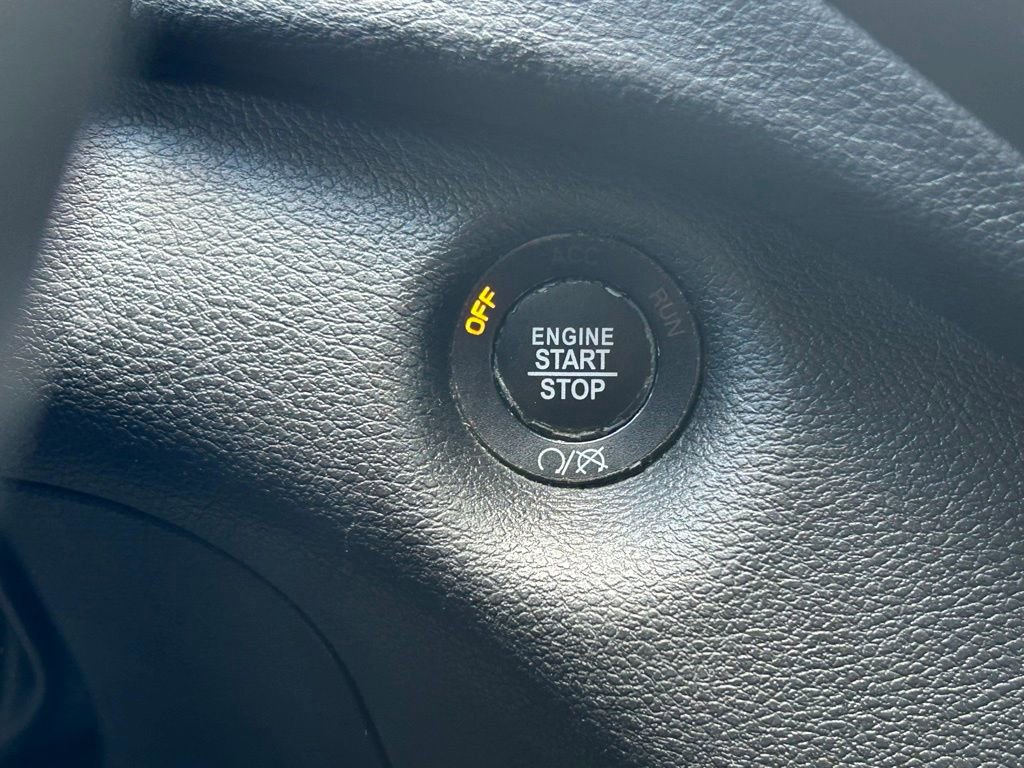 Used 2019 Jeep Cherokee Limited image 47