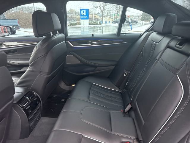 Used 2022 BMW 540i xDrive w/ Executive Package image 22
