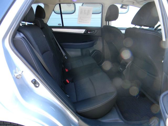 Used 2018 Subaru Outback 2.5i Premium AWD/4WD image 25