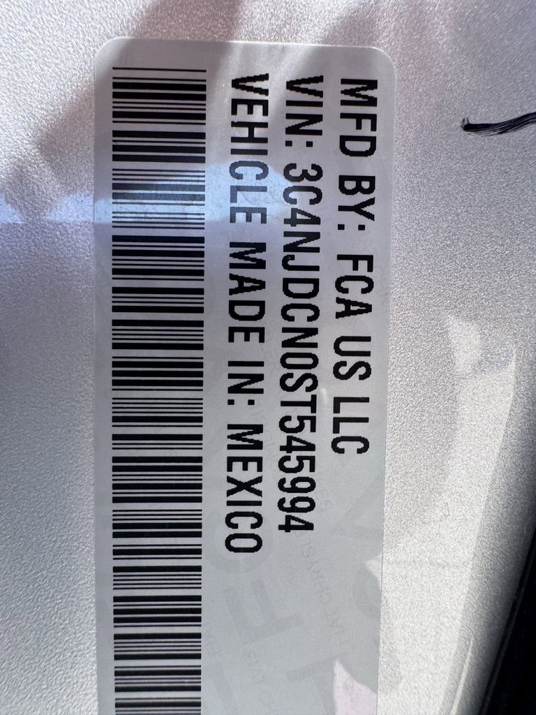 Used 2025 Jeep Compass Limited image 31