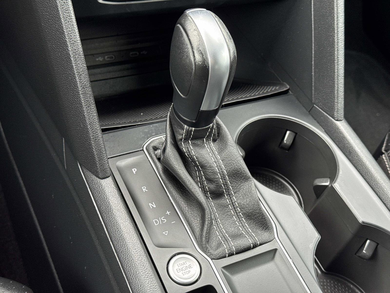 Certified 2022 Volkswagen Atlas Cross Sport SE image 16