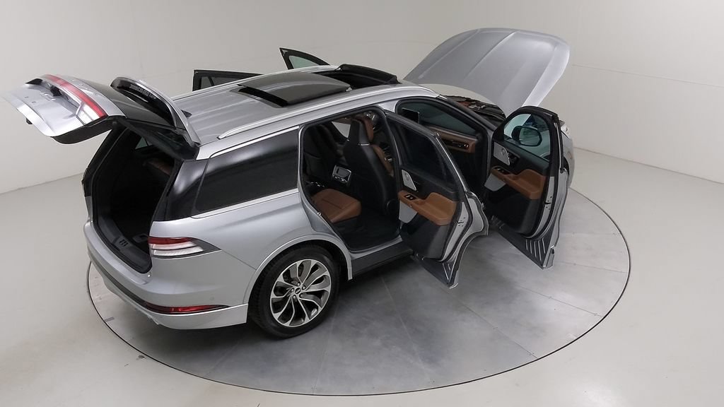 Used 2023 Lincoln Aviator Grand Touring w/ Equipment Group 301A AWD/4WD image 55