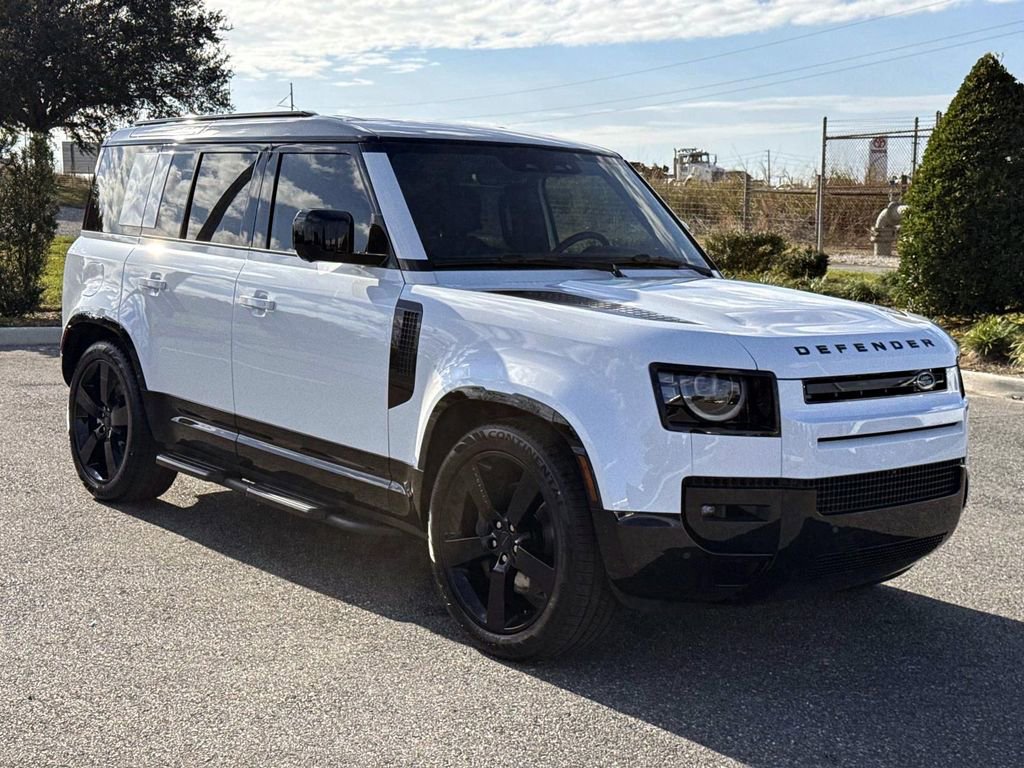 New 2026 Land Rover Defender 110 X-Dynamic SE image 7