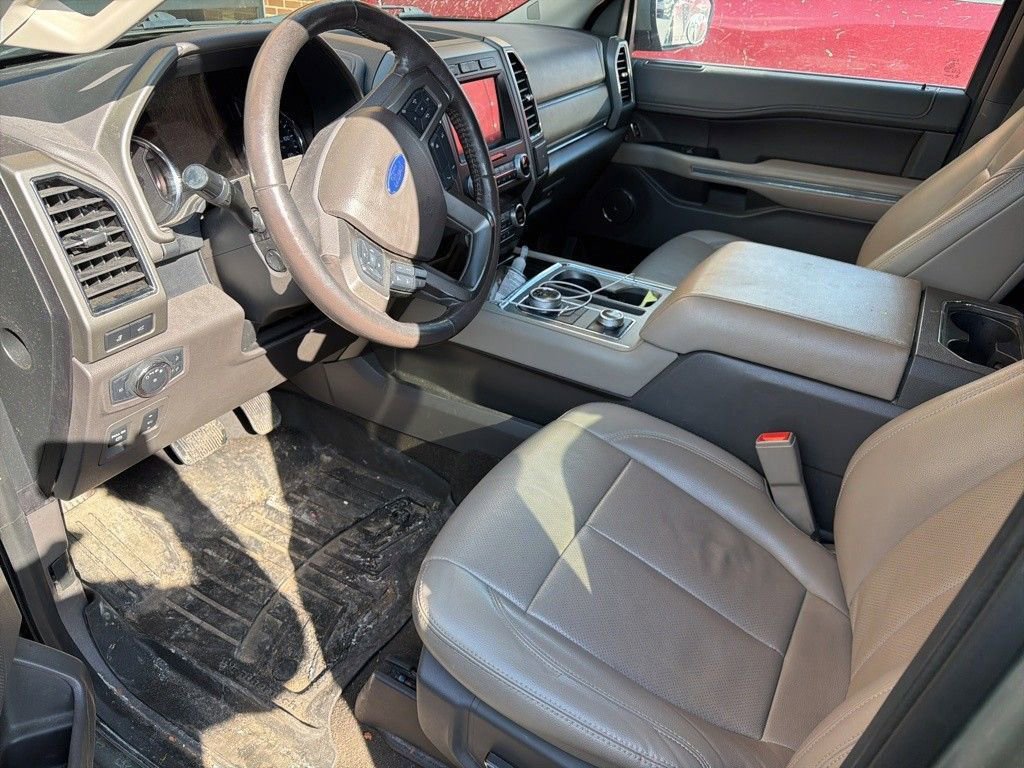Used 2019 Ford Expedition Max XLT w/ Equipment Group 202A image 4
