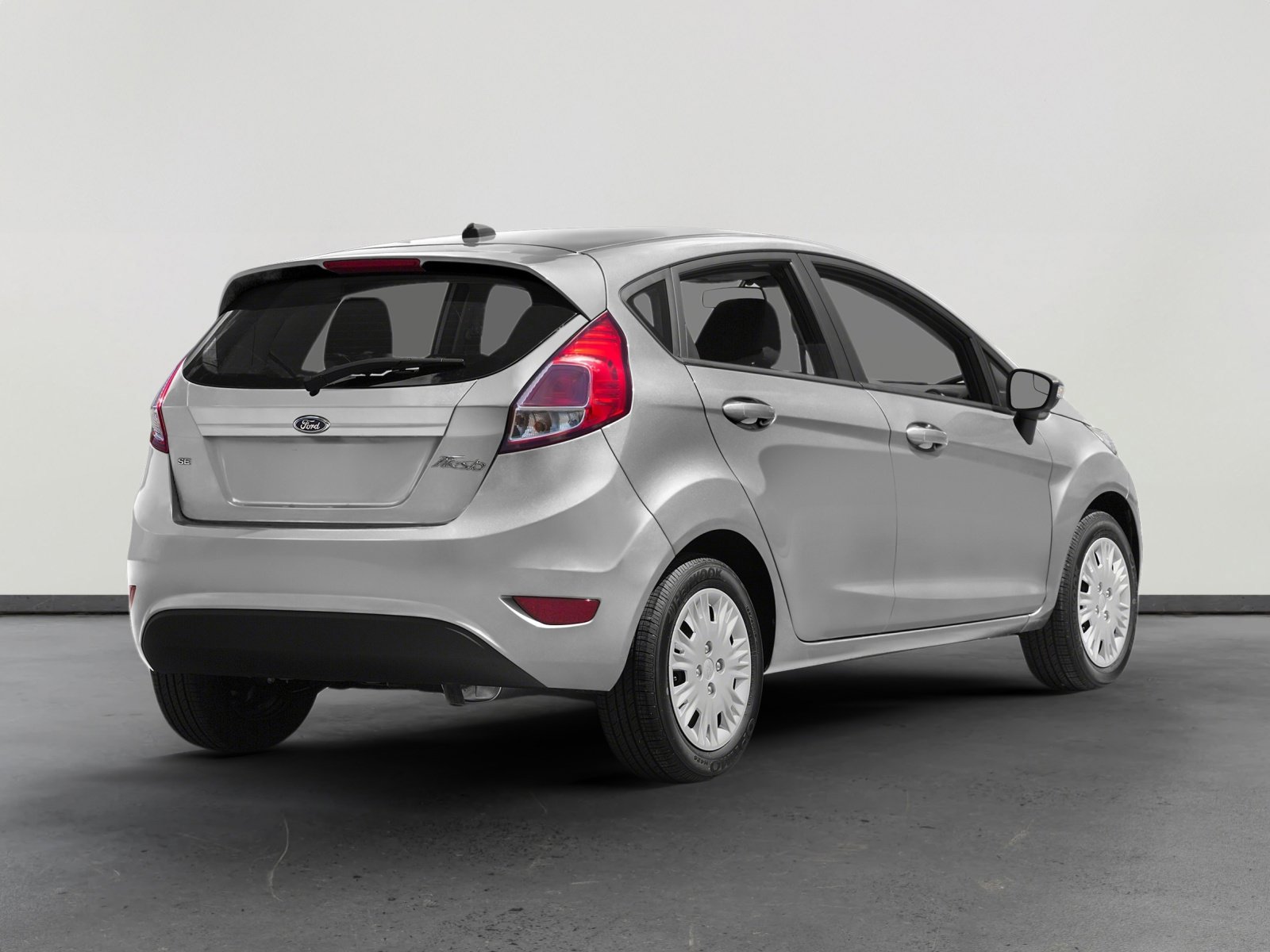 Used 2016 Ford Fiesta SE FWD image 2