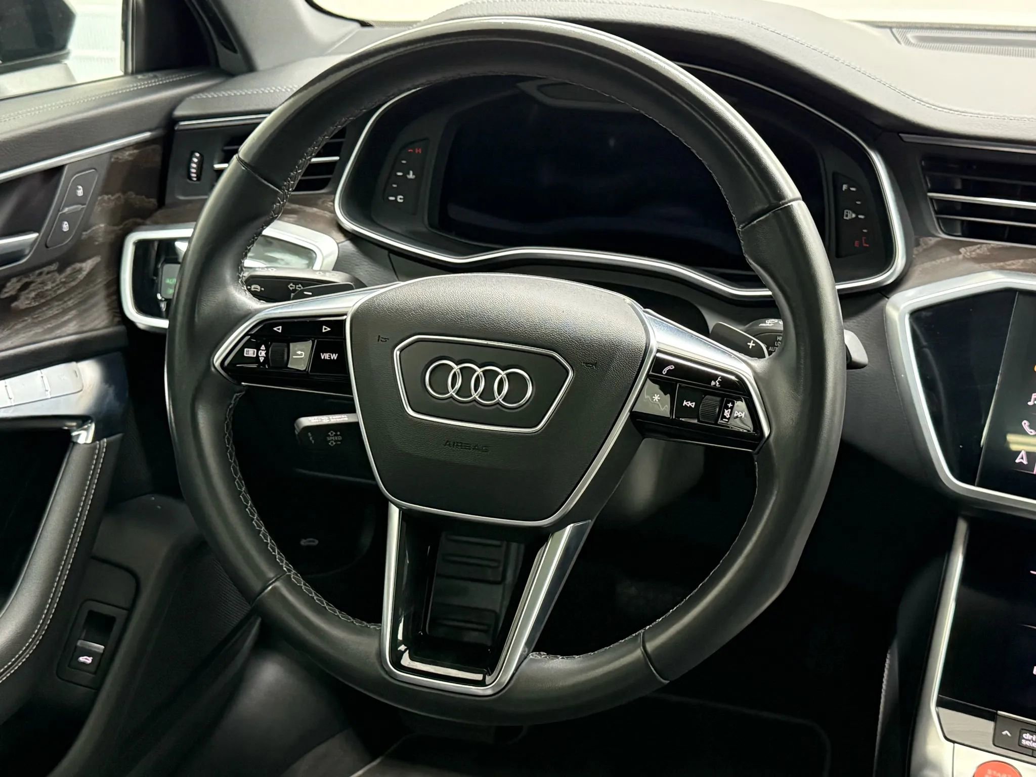 Used 2021 Audi A6 Premium Plus w/ Premium Plus Package image 28