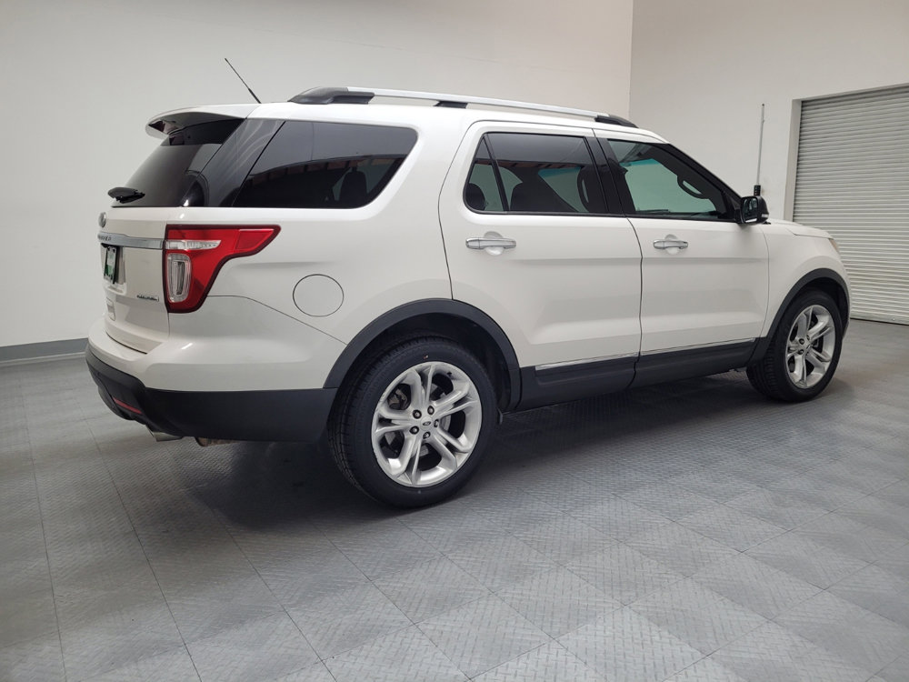 Used 2015 Ford Explorer XLT w/ Equipment Group 202A image 10