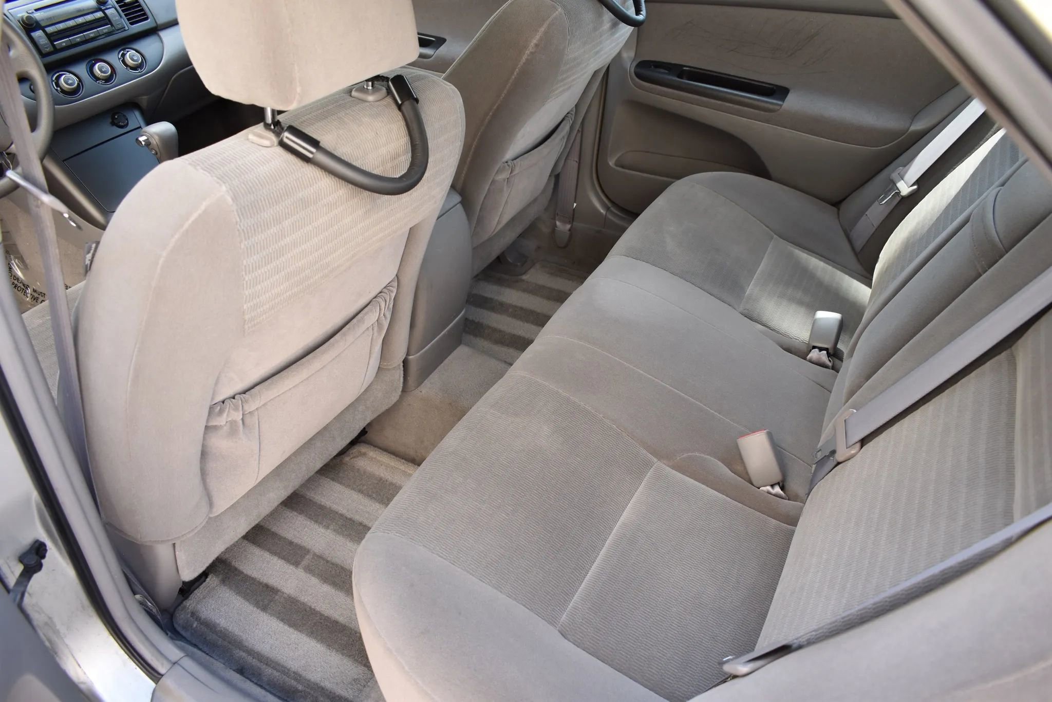 Used 2005 Toyota Camry LE FWD image 8