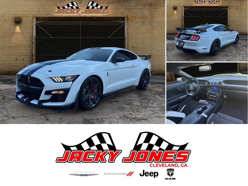 Used 2021 Ford Mustang Shelby GT500 w/ Carbon Fiber Track Pack RWD image 1