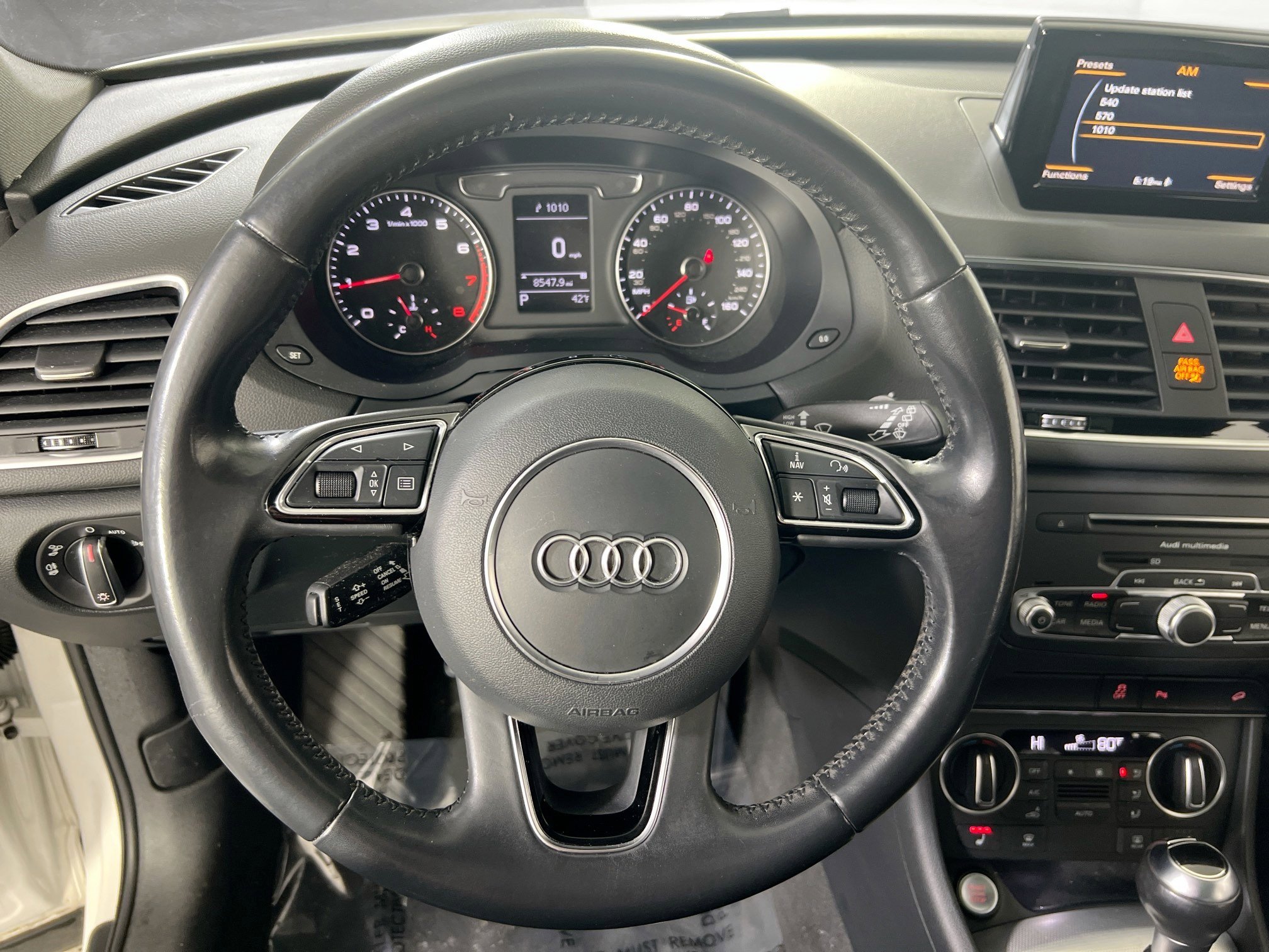 Used 2018 Audi Q3 2.0T Premium w/ Convenience Package image 11