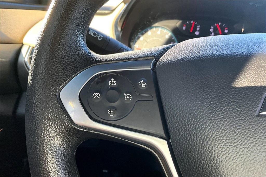 Used 2023 Chevrolet Traverse LS w/ Safety Package image 12